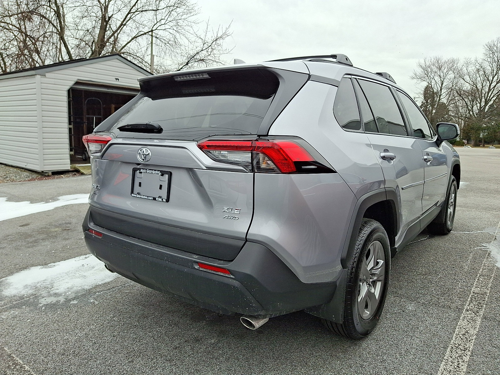 Used 2025 Toyota RAV4 XLE image 8