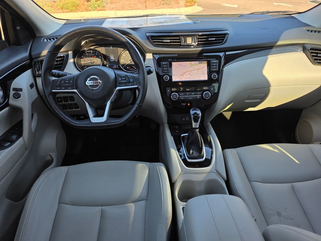 Used 2022 Nissan Rogue Sport SL w/ Premium Package image 28