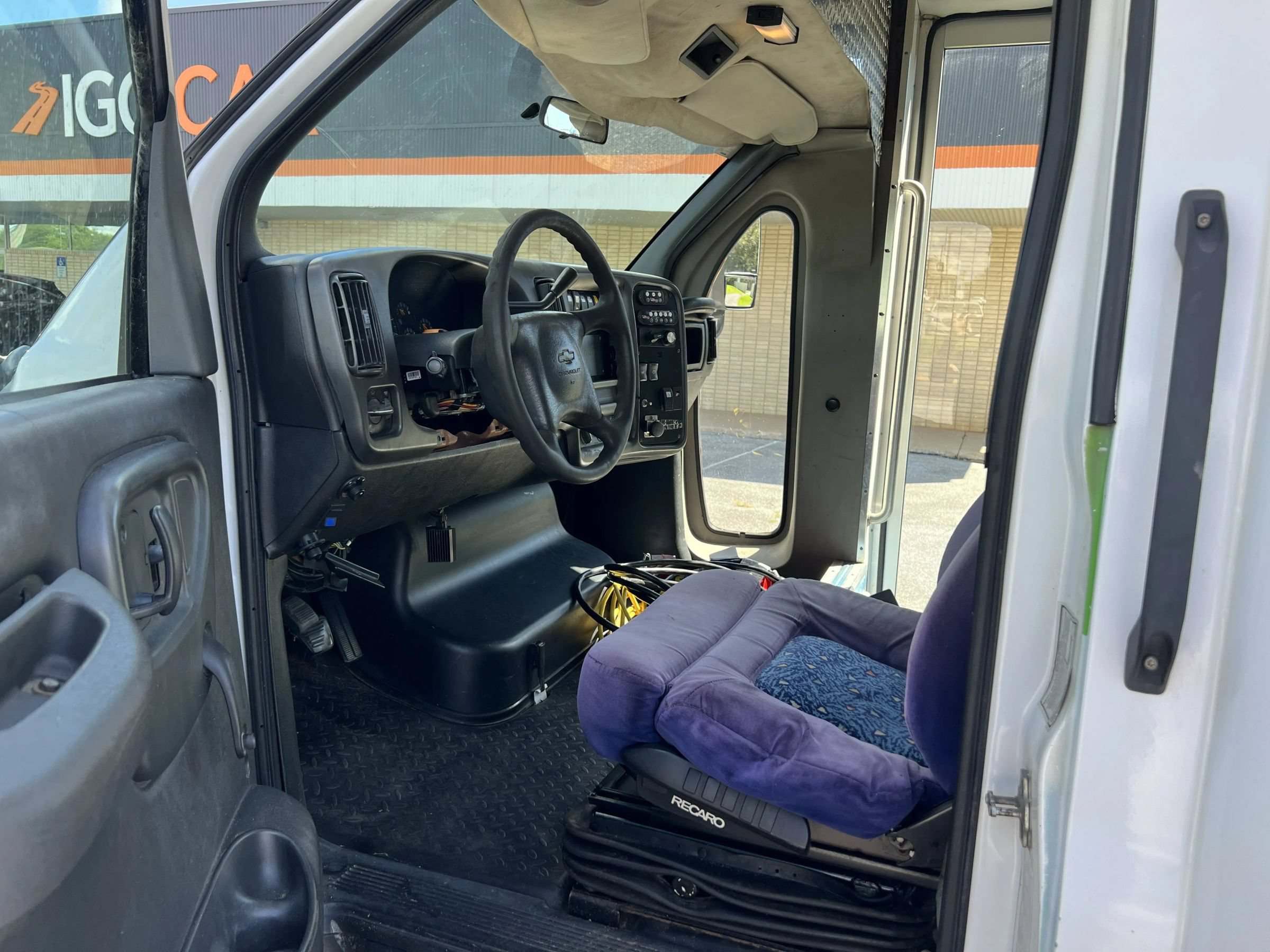 Used 2008 Chevrolet Kodiak C4500 2WD Regular Cab image 10