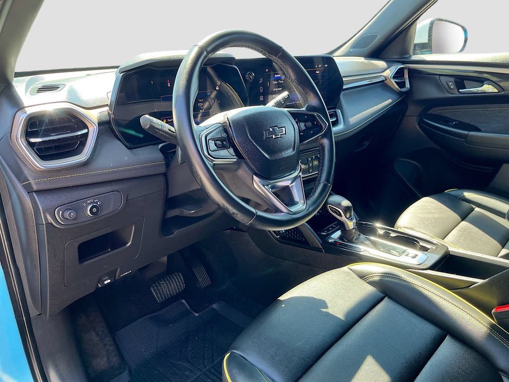 Used 2025 Chevrolet TrailBlazer ACTIV w/ Convenience Package AWD/4WD image 9