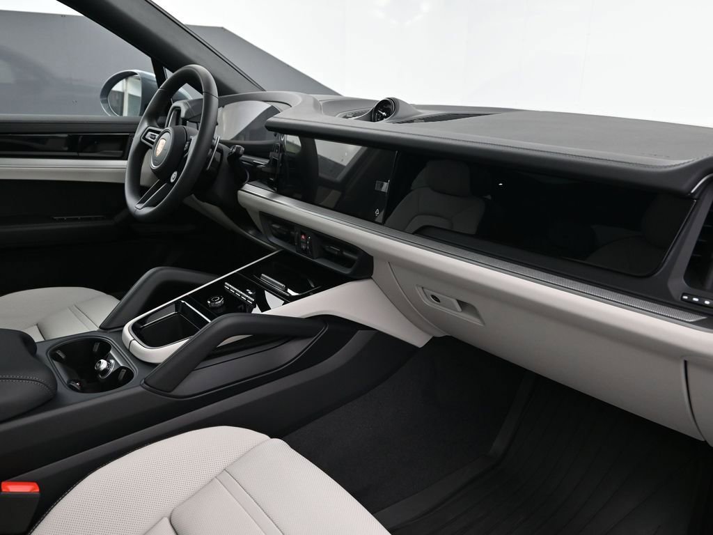 New 2026 Porsche Cayenne Coupe image 14