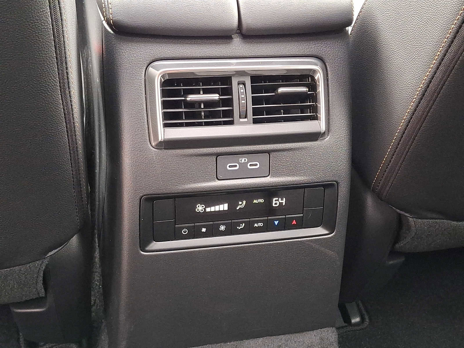 Certified 2025 MAZDA CX-90 3.3 Turbo w/ Preferred Package image 12