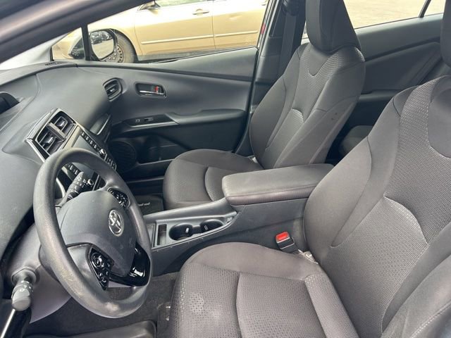 Used 2020 Toyota Prius LE image 10