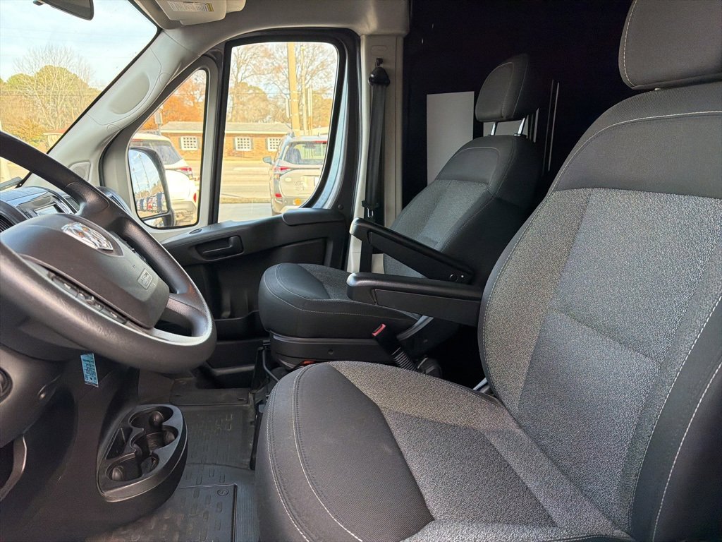 Used 2018 RAM ProMaster 2500 w/ Interior Convenience Group image 12