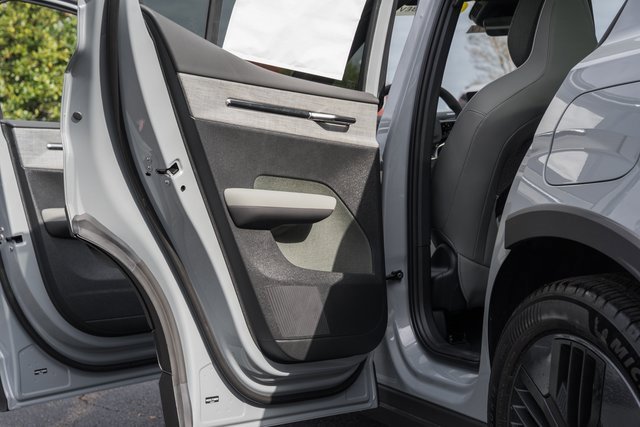 New 2026 Volvo EX30 Cross Country Ultra image 31