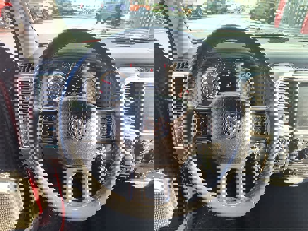 Used 2015 RAM 1500 Big Horn image 14