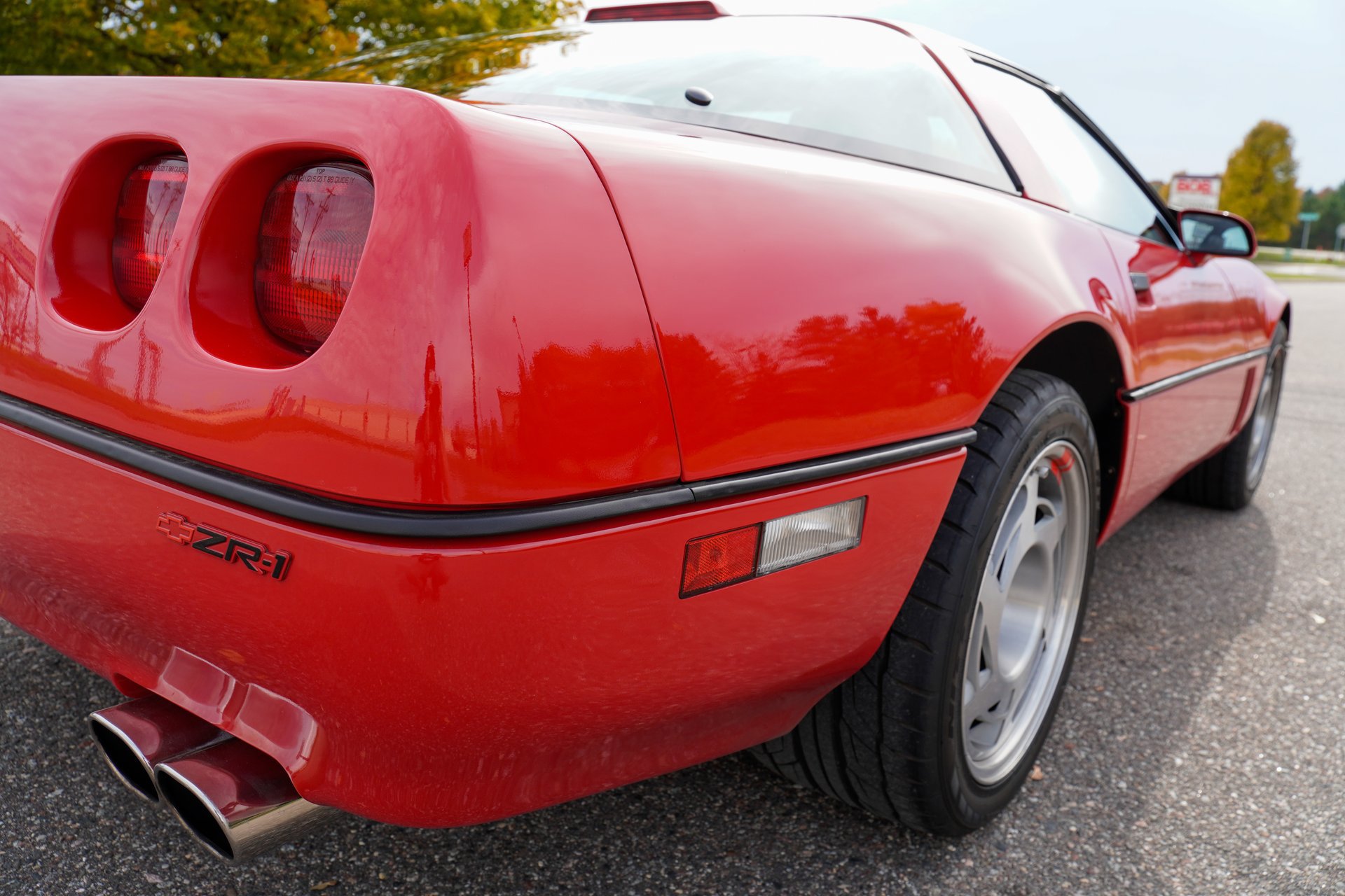 Used 1990 Chevrolet Corvette ZR-1 RWD image 40