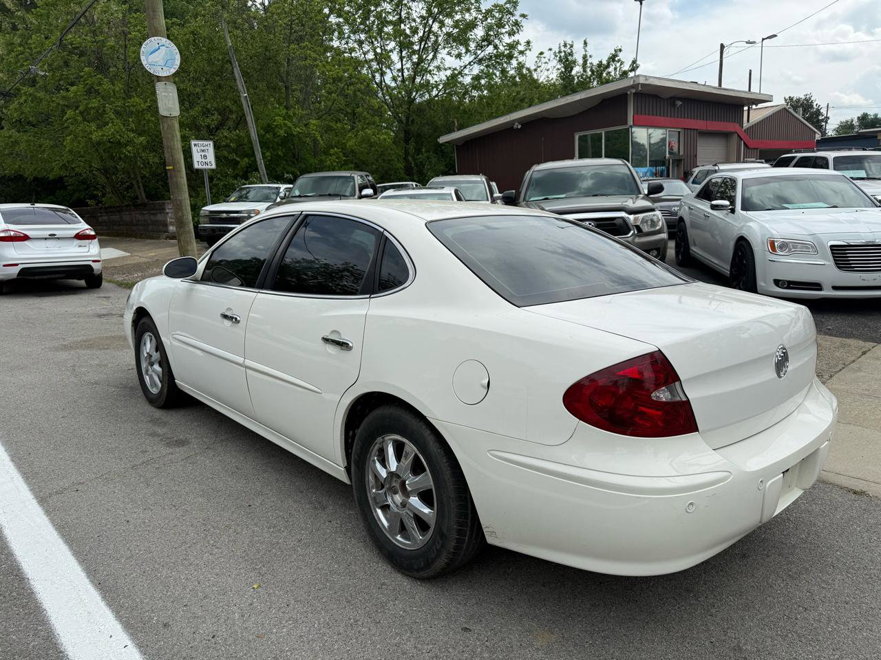 Used 2005 Buick LaCrosse CXL w/ Gold Convenience Package FWD image 3