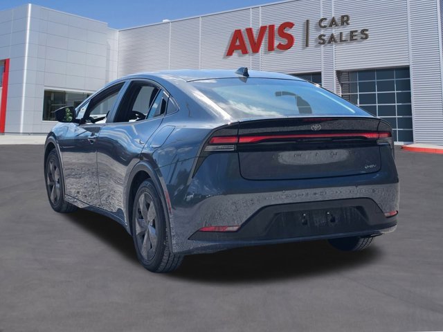 Used 2025 Toyota Prius LE image 9