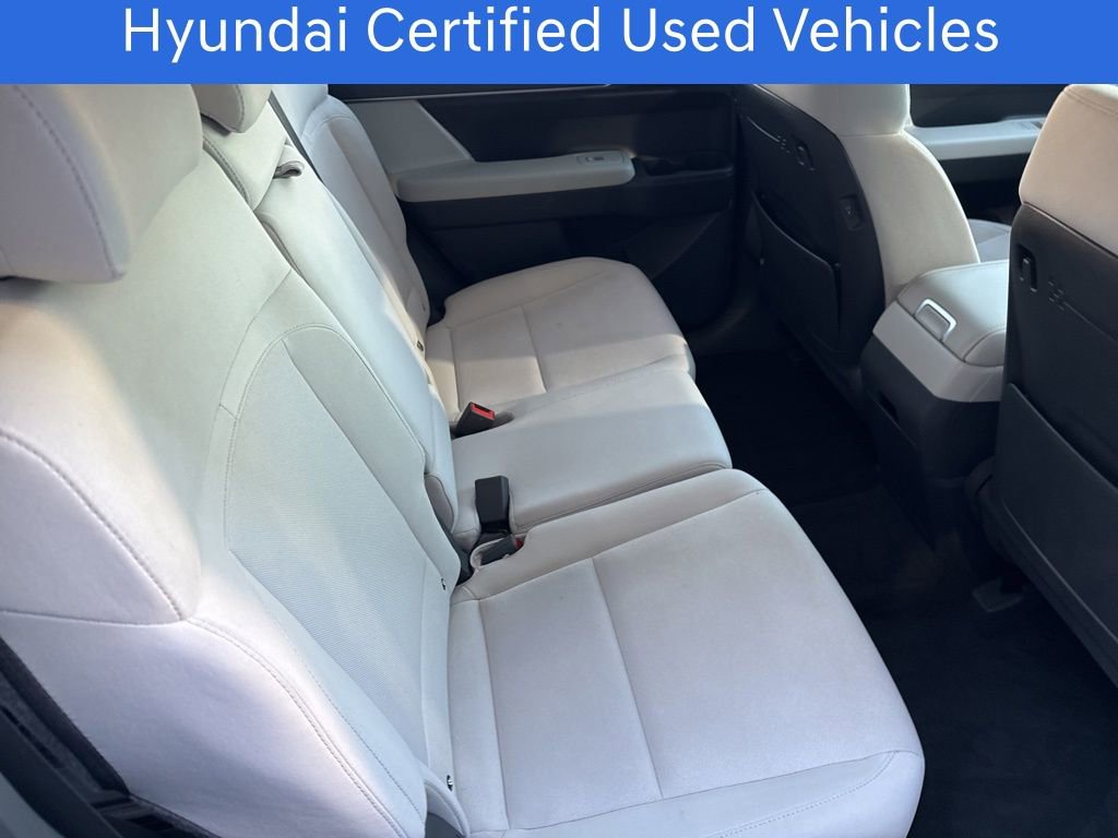 Used 2025 Hyundai Santa Fe SE image 16