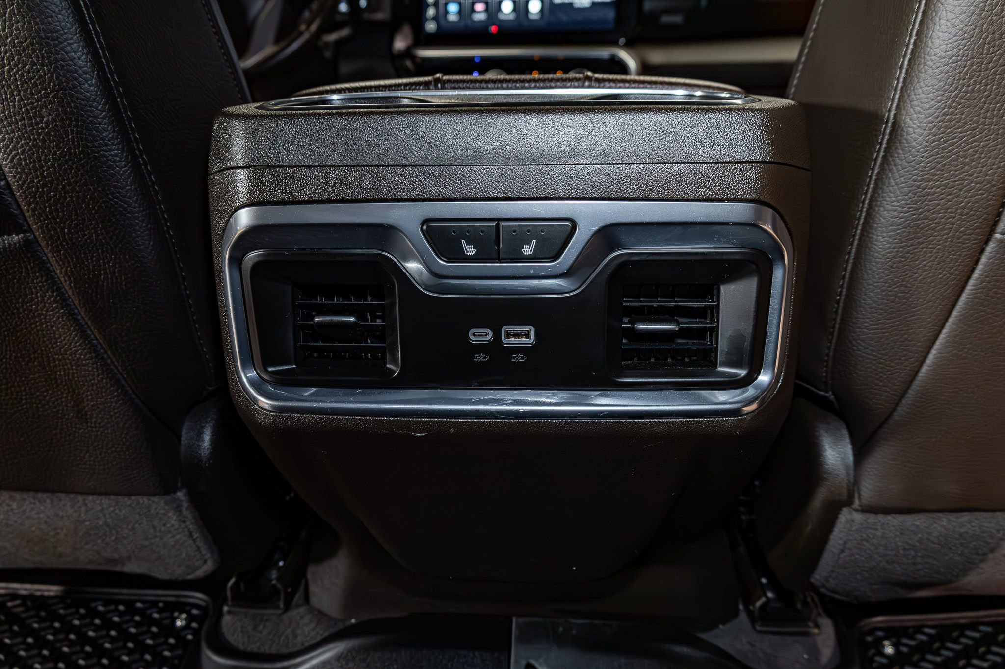 Used 2025 GMC Sierra 2500 Denali w/ Denali Reserve Package AWD/4WD image 25
