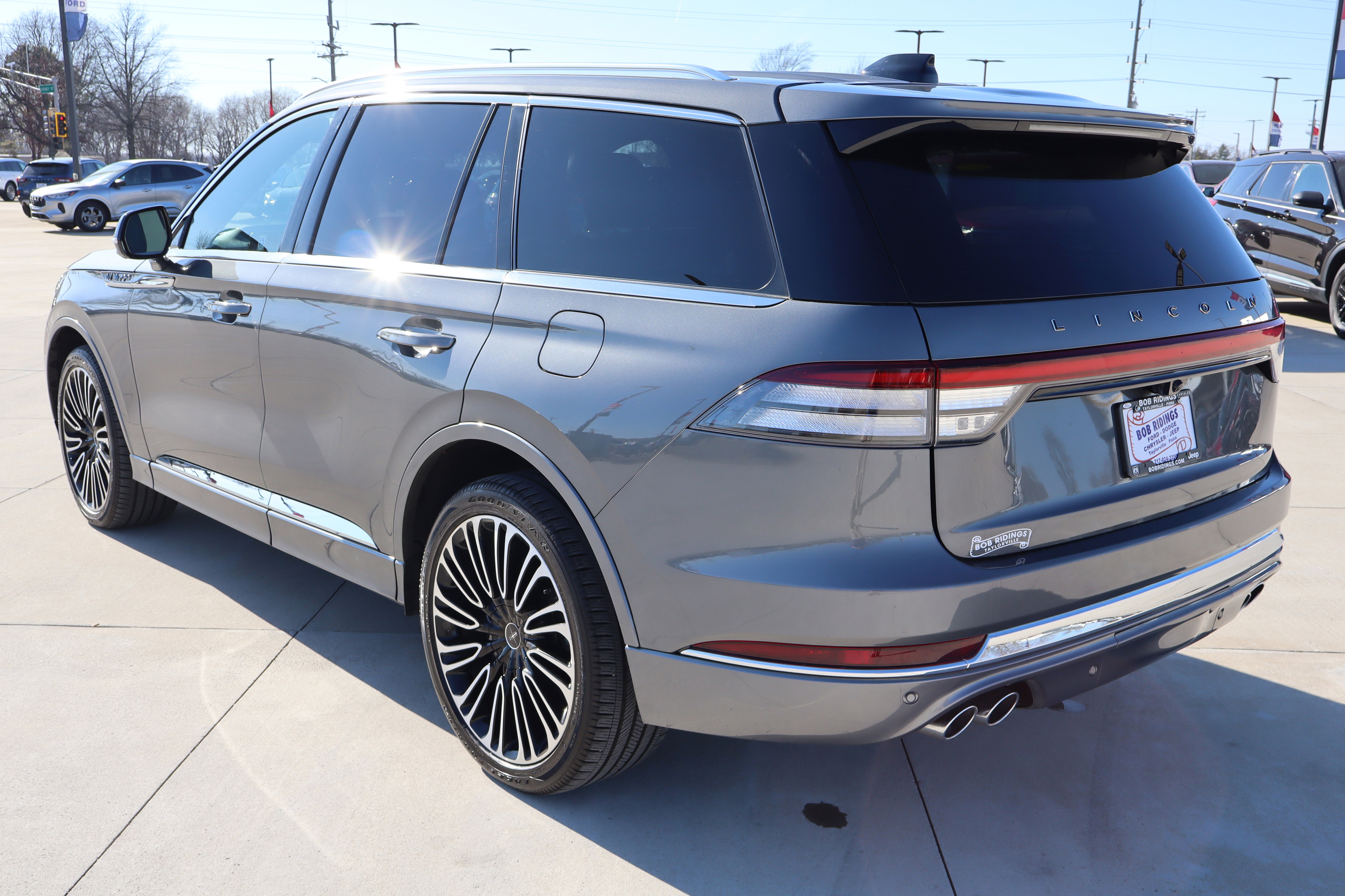 Used 2025 Lincoln Aviator Black Label AWD/4WD image 8
