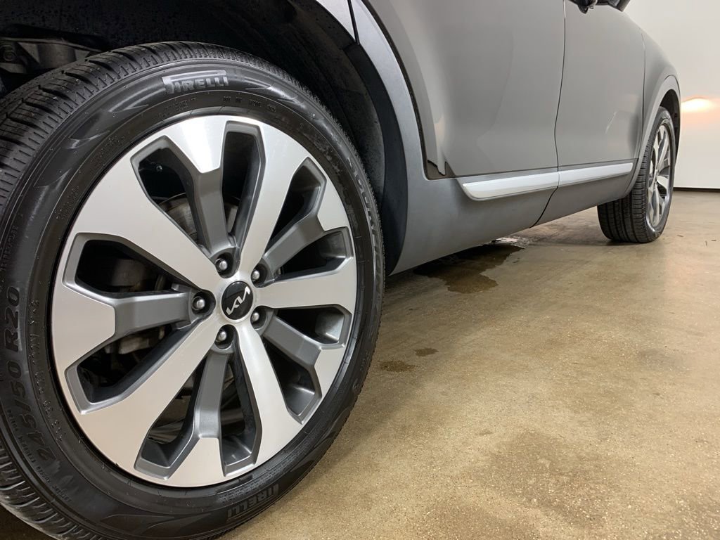 Used 2022 Kia Telluride S image 9