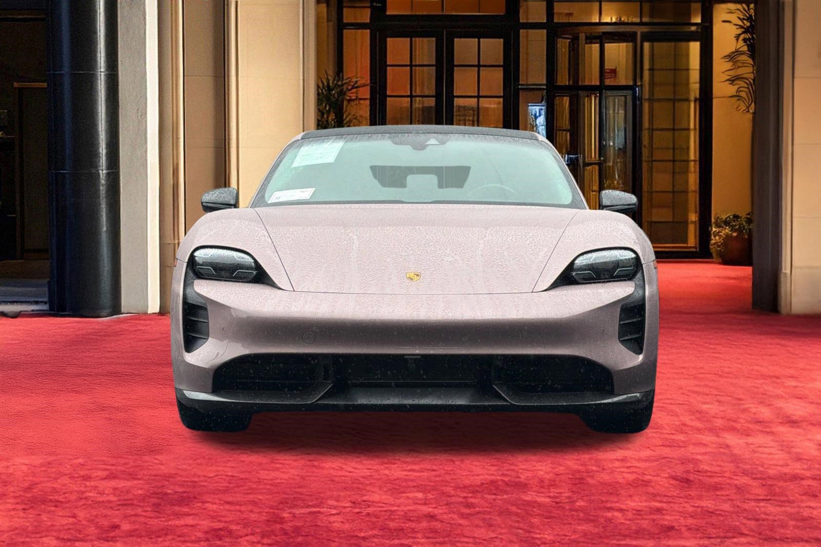 Used 2021 Porsche Taycan 4S image 5