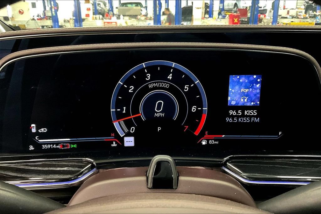 Certified 2023 Cadillac Escalade ESV V AWD/4WD image 13