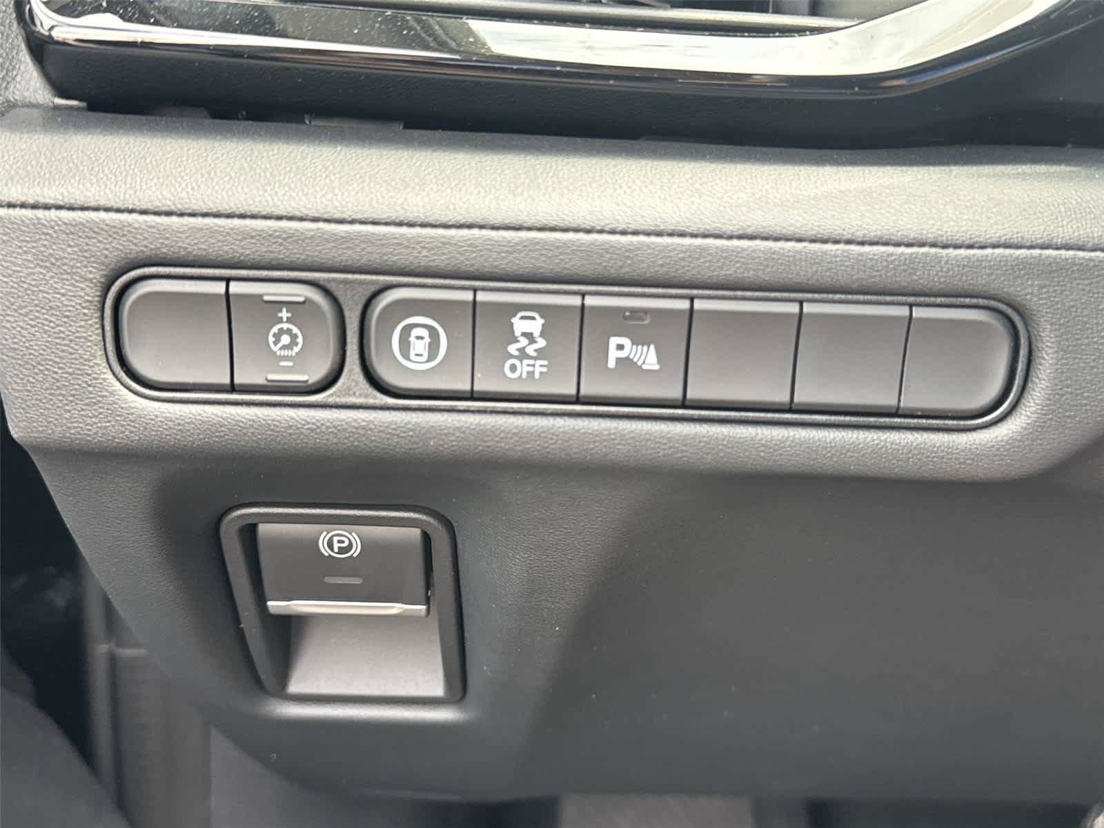 Used 2023 Acura MDX SH-AWD w/ Technology Package image 32