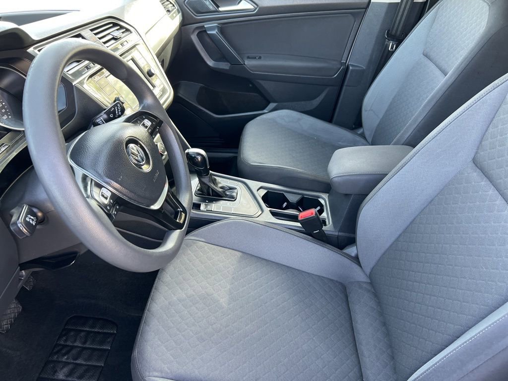 Used 2019 Volkswagen Tiguan S image 18