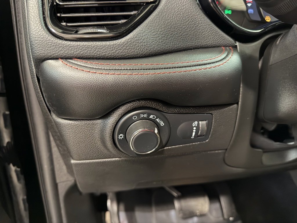 Used 2023 Dodge Durango GT image 21