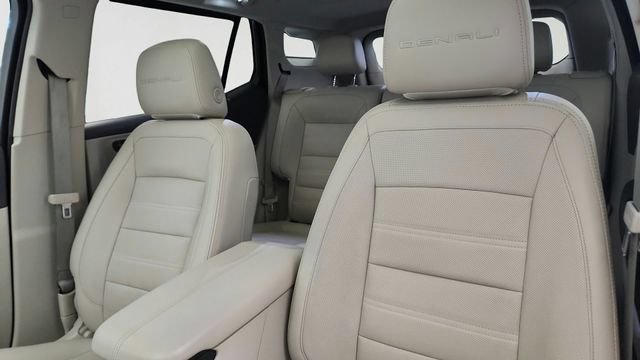 Used 2022 GMC Terrain Denali w/ Denali Premium Package AWD/4WD image 10