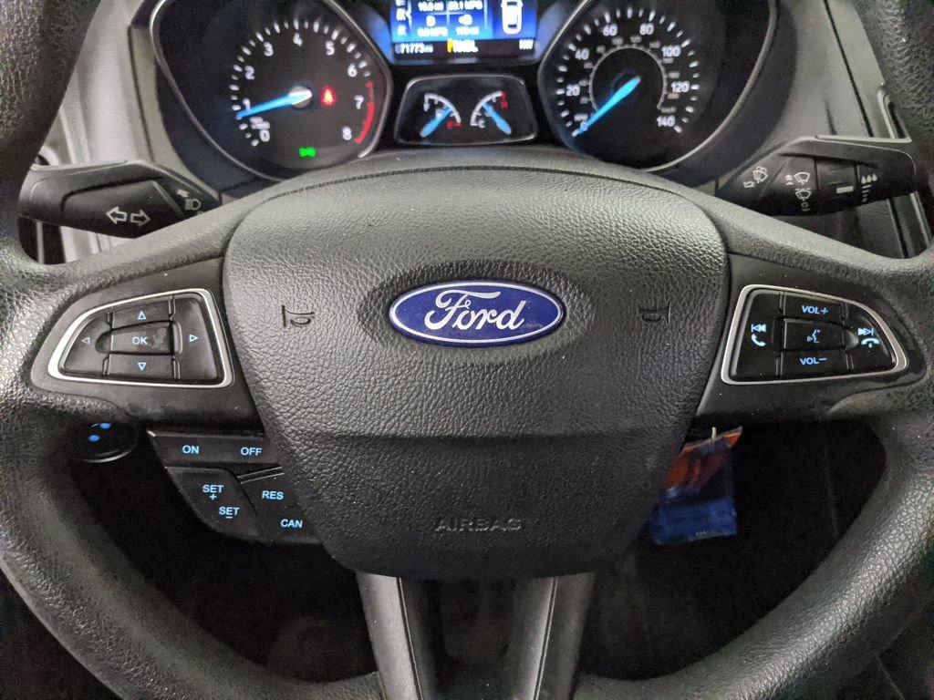 Used 2015 Ford Focus SE FWD image 11