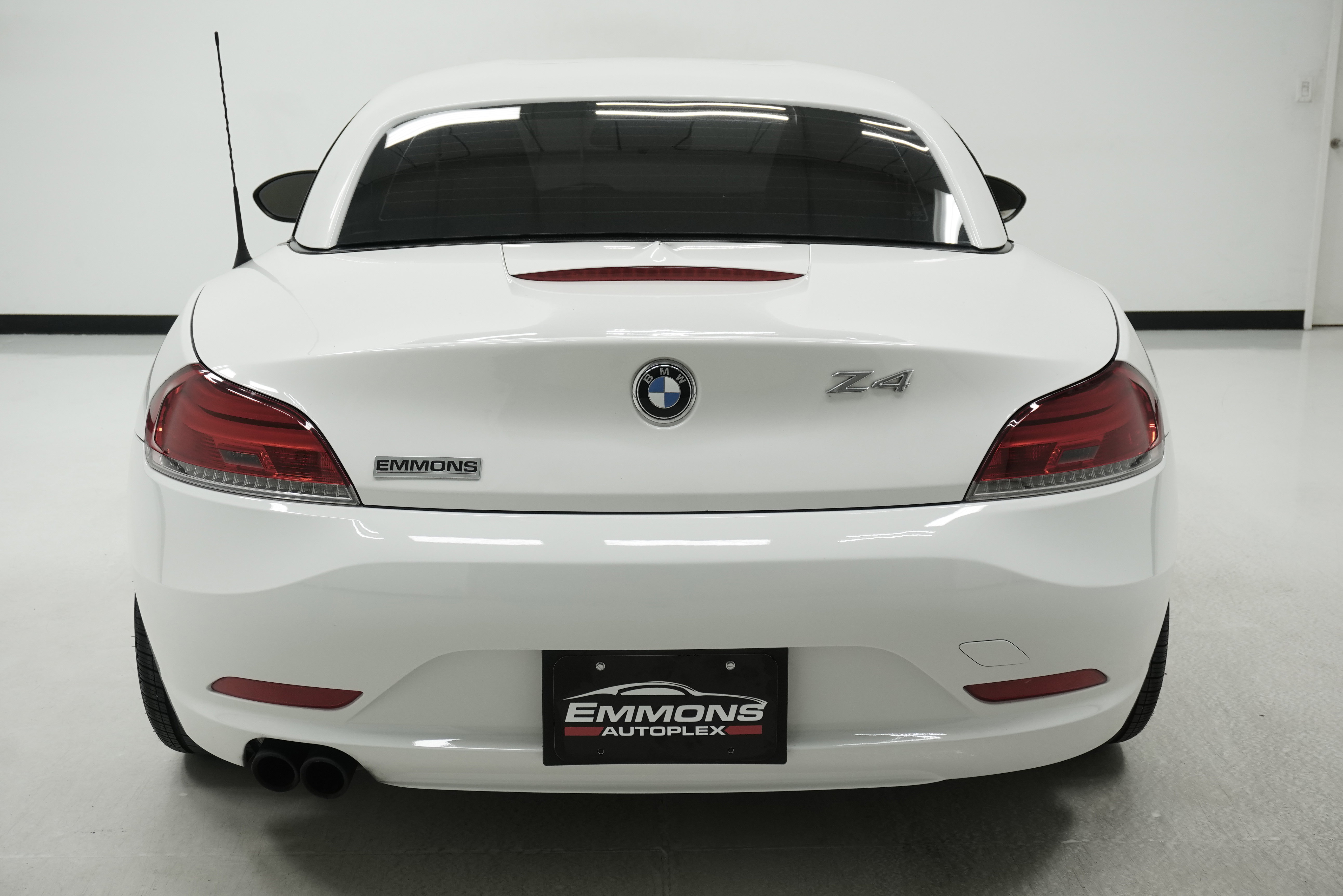 Used 2011 BMW Z4 sDrive30i image 5