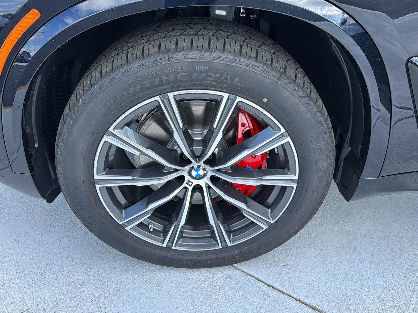 New 2026 BMW X5 xDrive40i w/ M Sport Package image 32