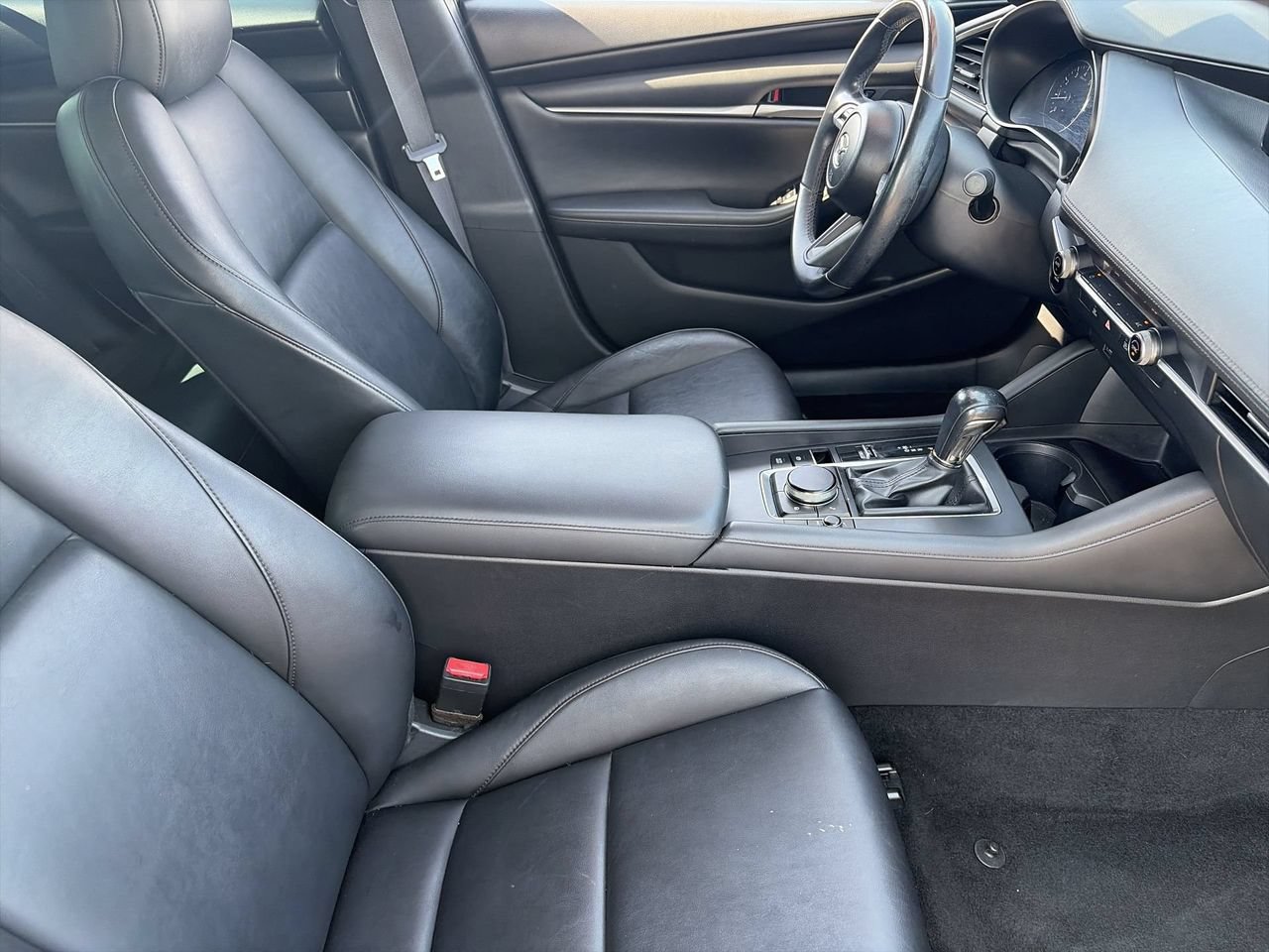 Used 2021 MAZDA MAZDA3 s FWD image 11