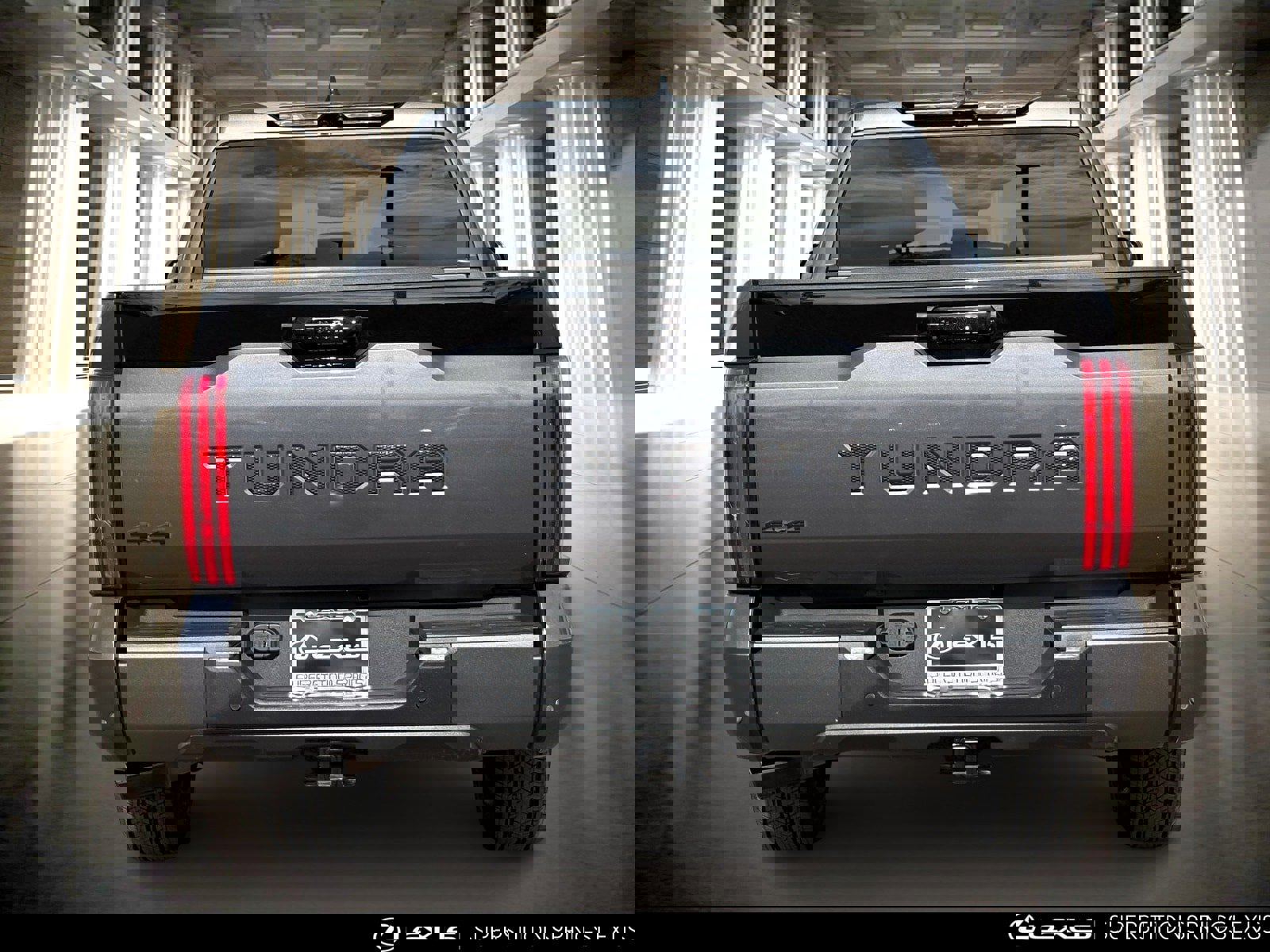 Used 2023 Toyota Tundra Platinum image 5