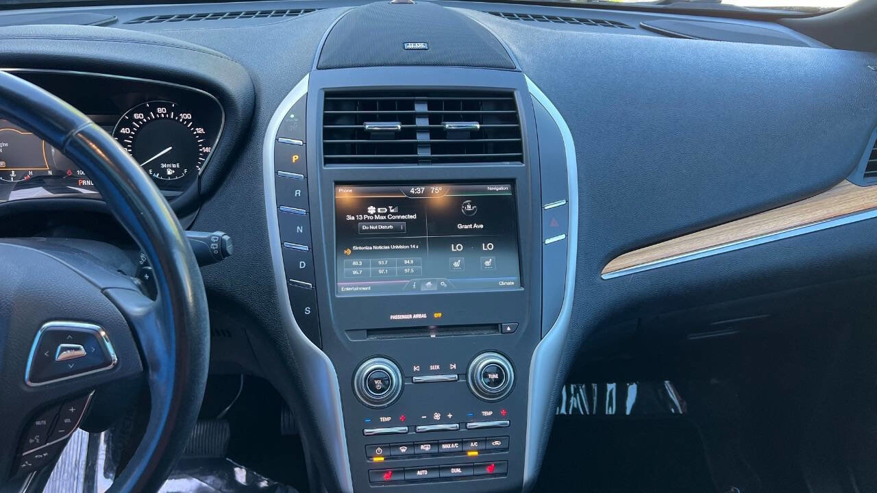 Used 2015 Lincoln MKC FWD w/ Equipment Group 101A Select image 16