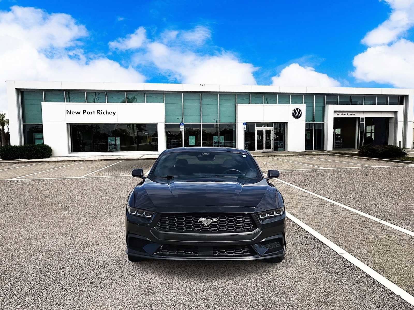 Used 2024 Ford Mustang Premium image 3