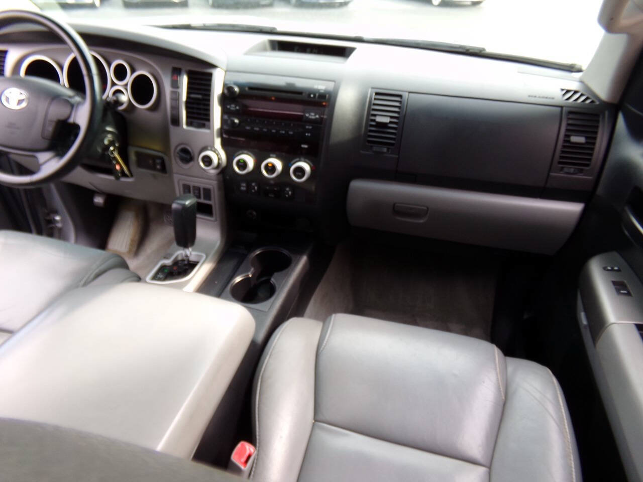 Used 2011 Toyota Sequoia SR5 w/ Premium Pkg AWD/4WD image 26