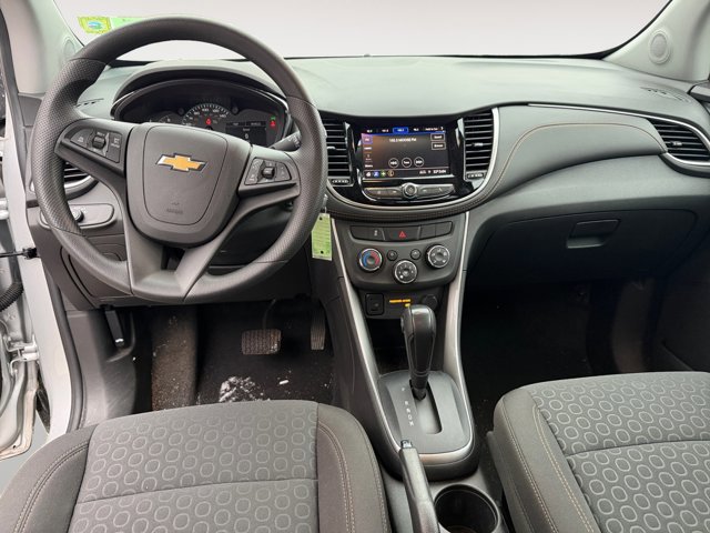 Certified 2022 Chevrolet Trax LS w/ Tint and Cruise Package image 10