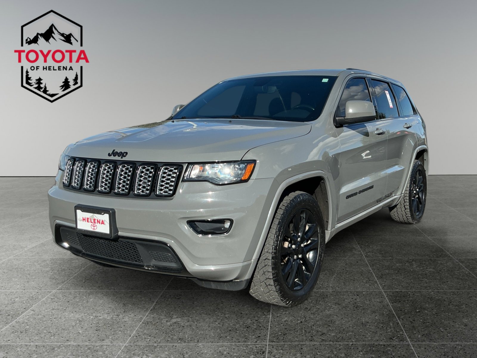 Used 2020 Jeep Grand Cherokee Altitude