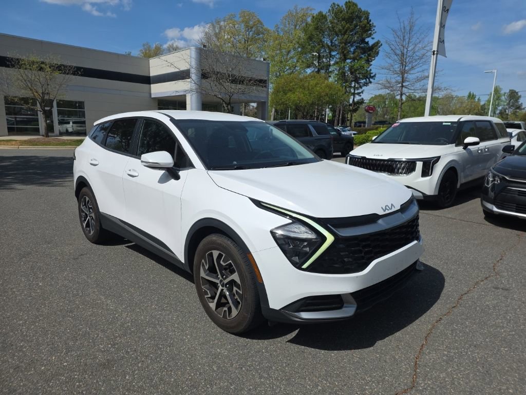 Used 2023 Kia Sportage EX image 5