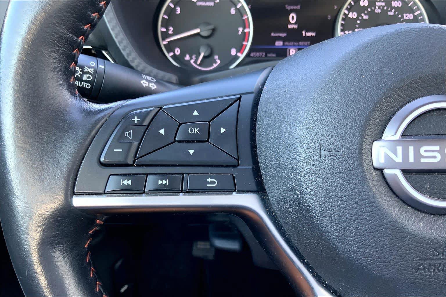 Used 2025 Nissan Sentra SR w/ SR Premium Package FWD image 24