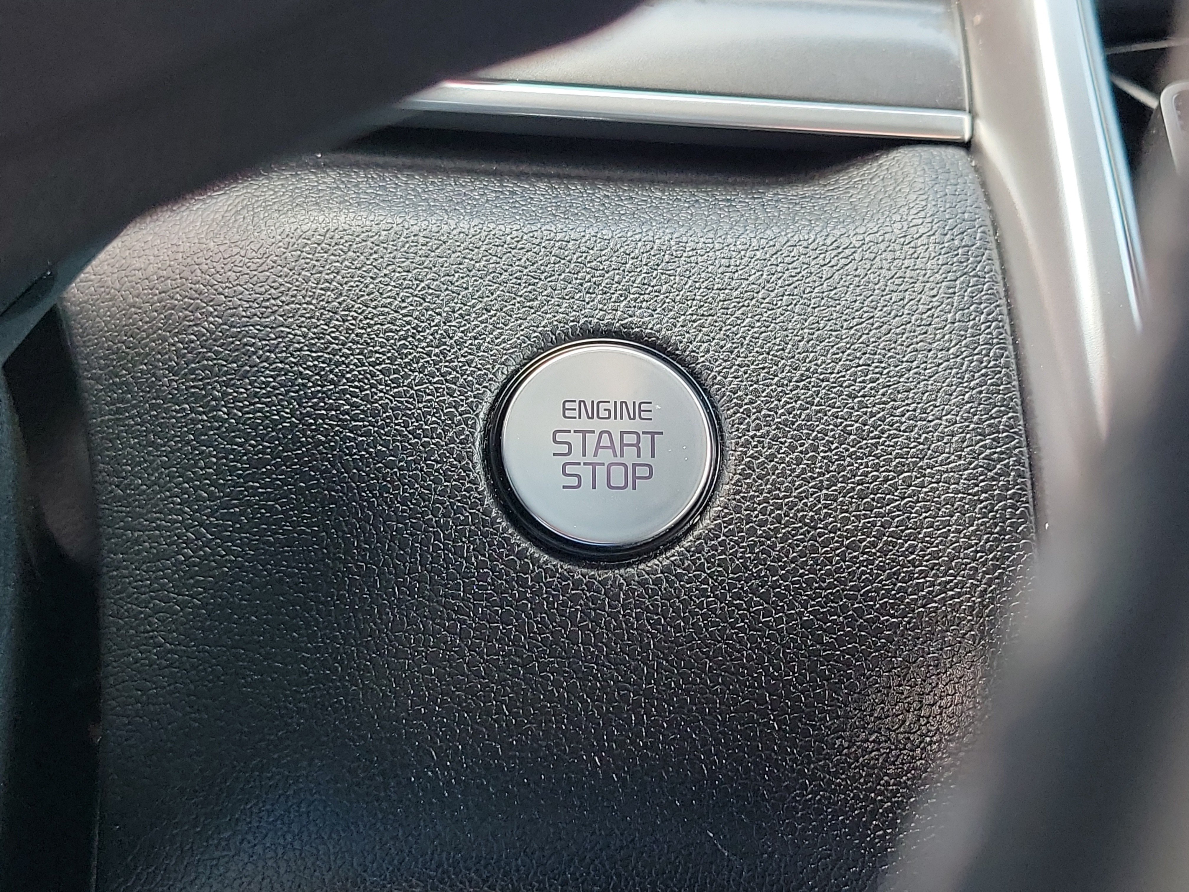 Used 2023 Kia Sorento S FWD image 16
