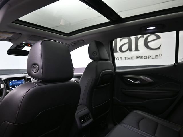 Used 2023 GMC Terrain SLT w/ Infotainment Package II image 23