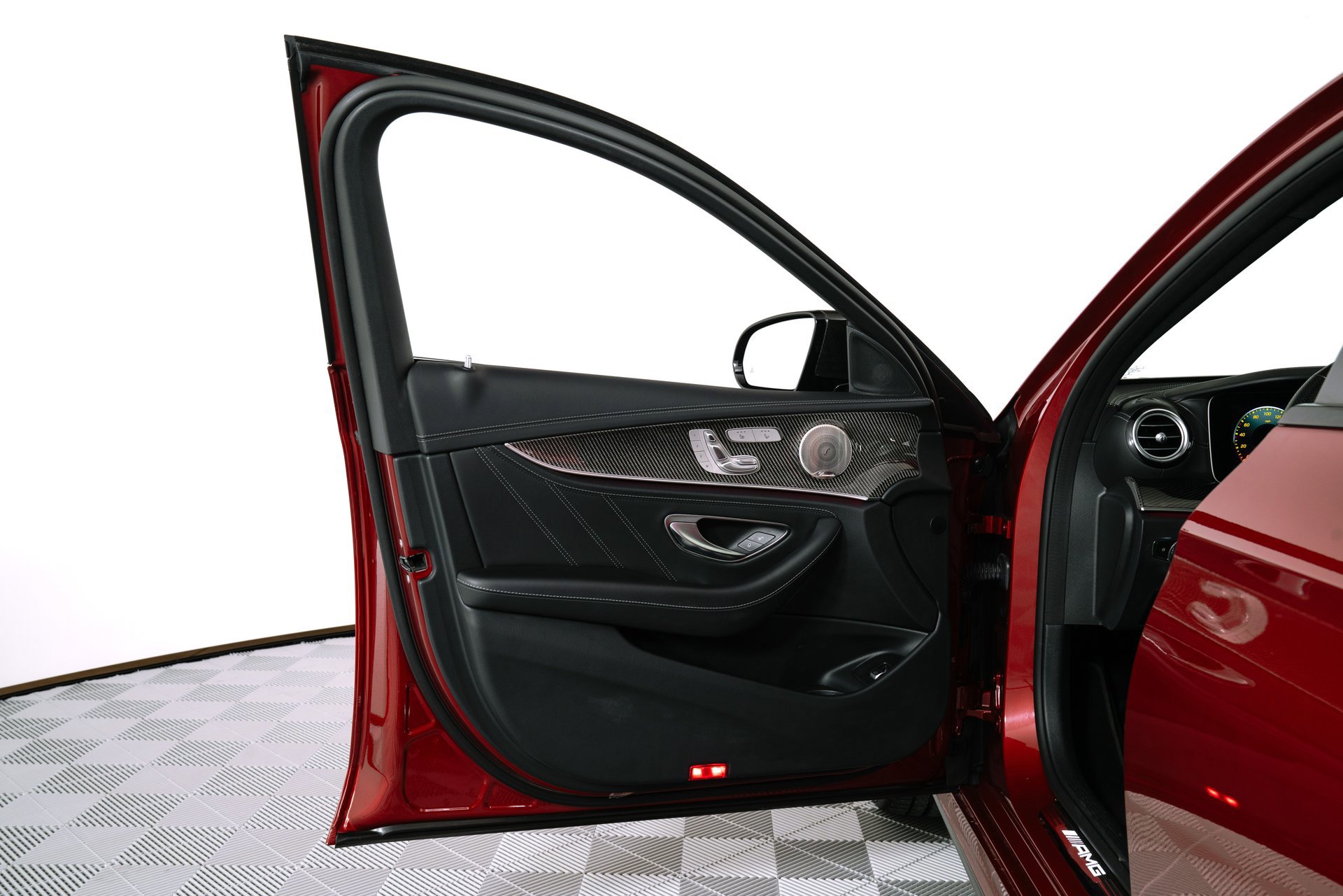 Used 2023 Mercedes-Benz E 63 AMG S image 12