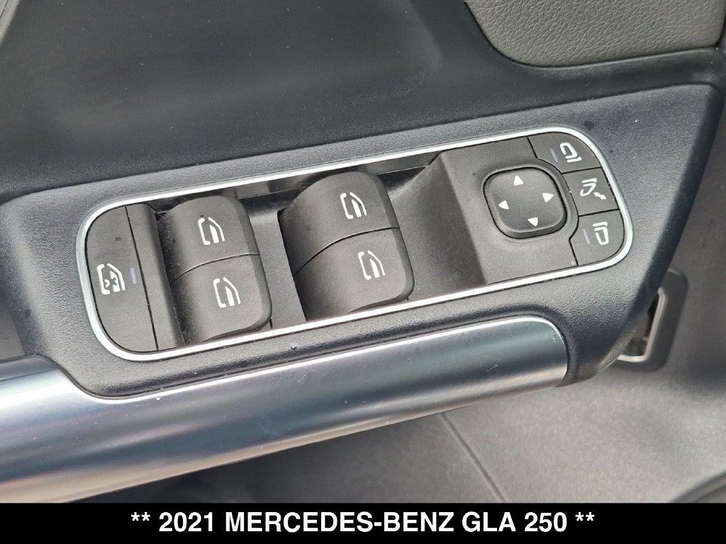 Certified 2021 Mercedes-Benz GLA 250 4MATIC image 26