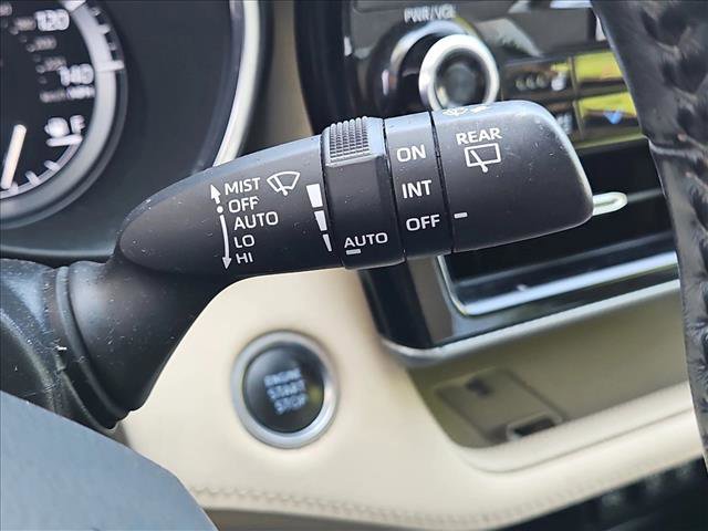 Used 2021 Toyota Highlander Platinum AWD/4WD image 16