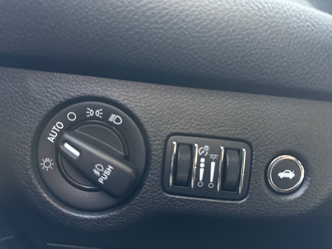 Used 2017 Dodge Challenger R/T Scat Pack image 27