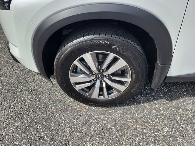 Used 2025 Nissan Pathfinder SL AWD/4WD image 5