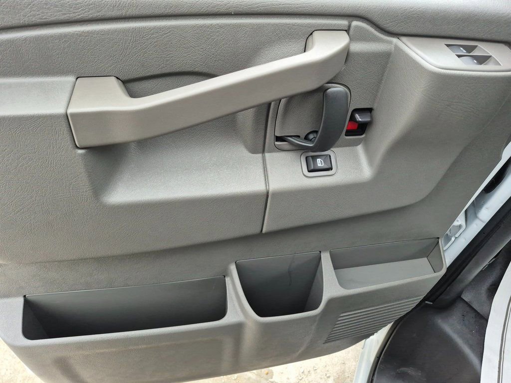 New 2025 Chevrolet Express 3500 w/ Power Convenience Package image 12