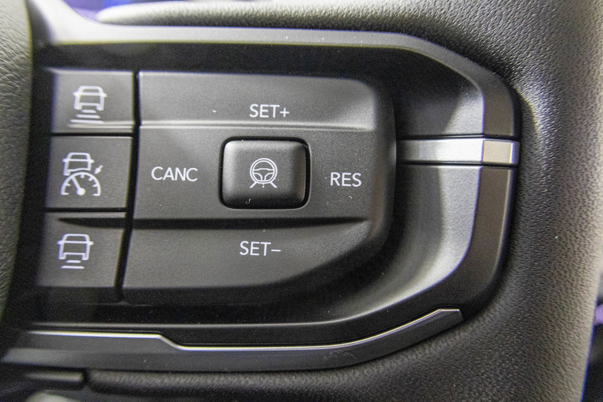 New 2026 Jeep Cherokee Overland w/ Advanced Pro Tech Group image 33