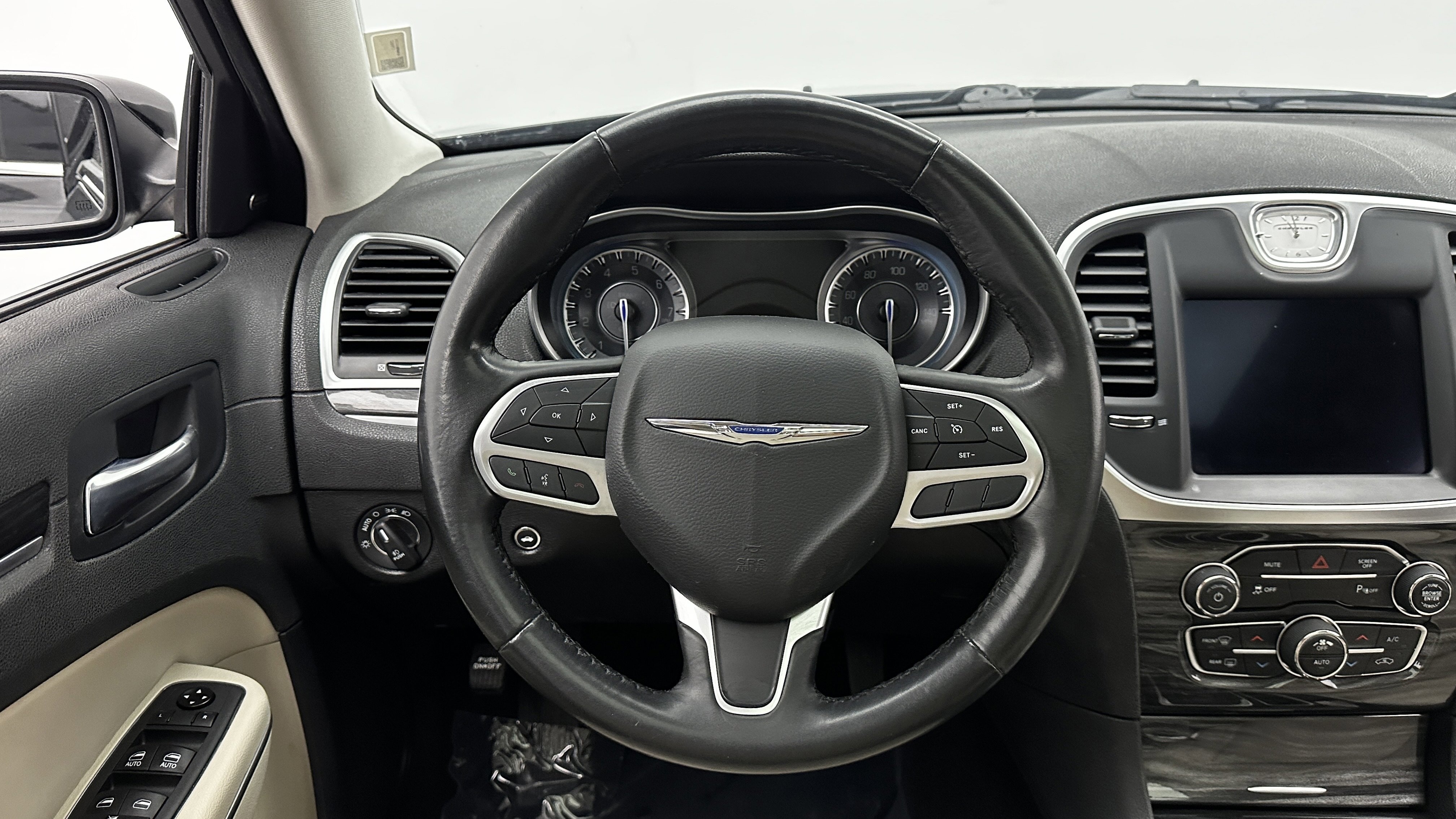 Used 2021 Chrysler 300 Touring L w/ Popular Equipment Group image 27