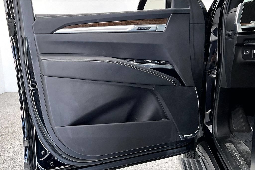 Used 2025 Cadillac Escalade Sport Platinum AWD/4WD image 22