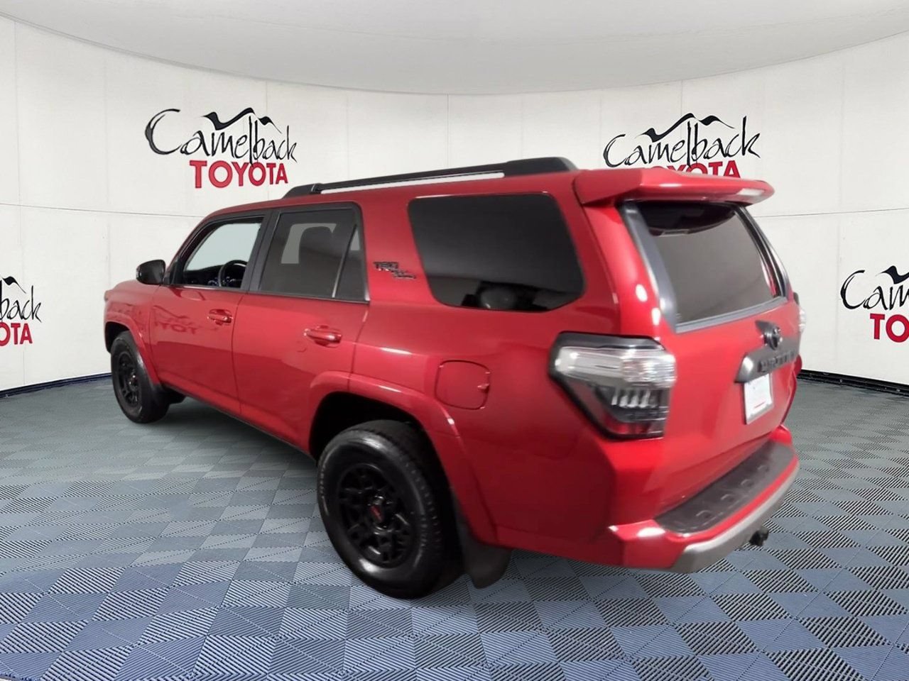 Used 2021 Toyota 4Runner TRD Off-Road Premium w/ Moonroof Package AWD/4WD image 8