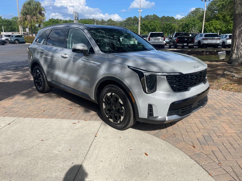 Used 2026 Kia Sorento S w/ S Panoramic Sunroof Package FWD image 8