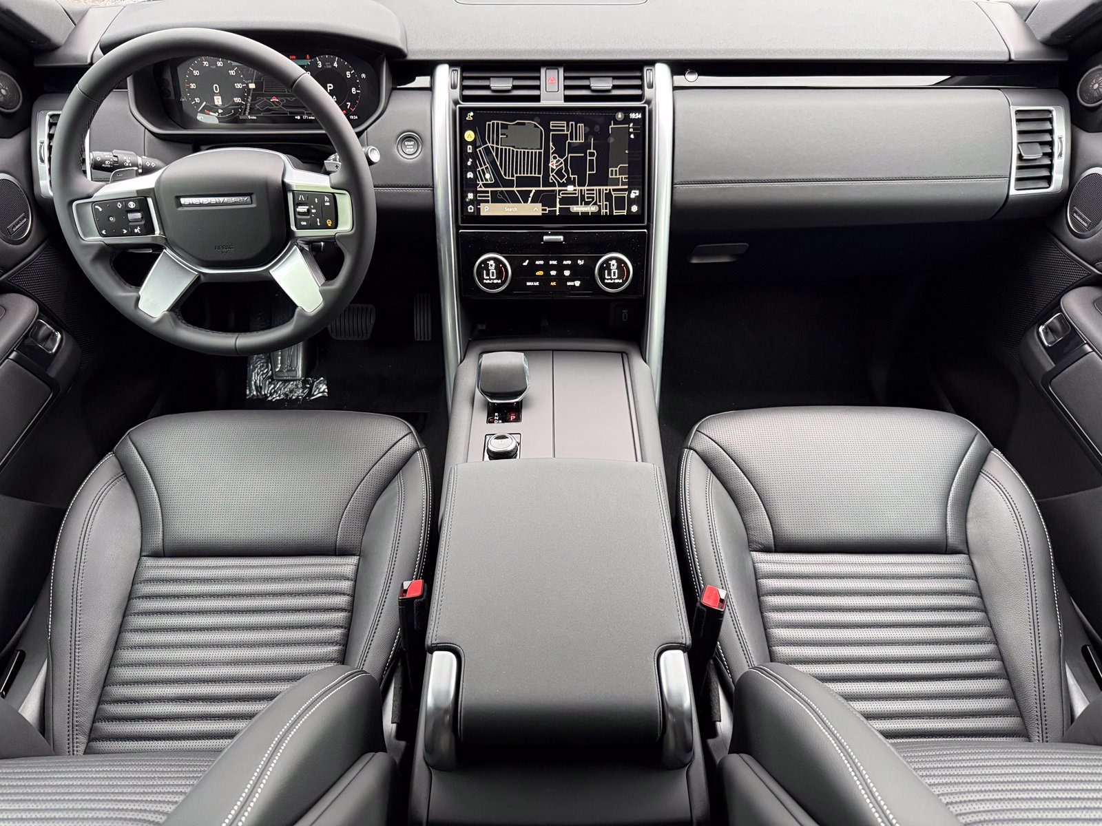 New 2026 Land Rover Discovery S AWD/4WD image 22