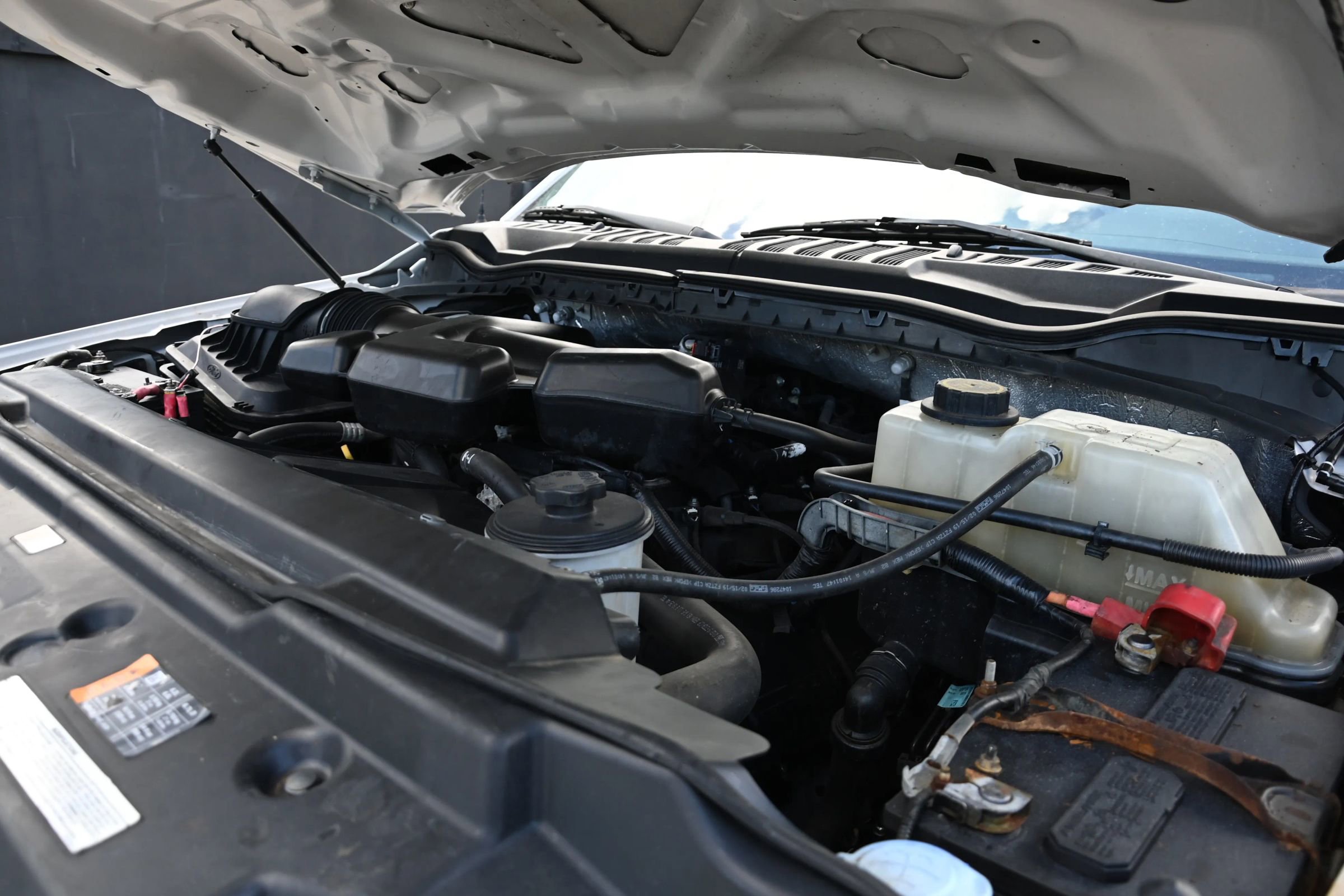 Used 2019 Ford F350 XL w/ Camper Package image 15